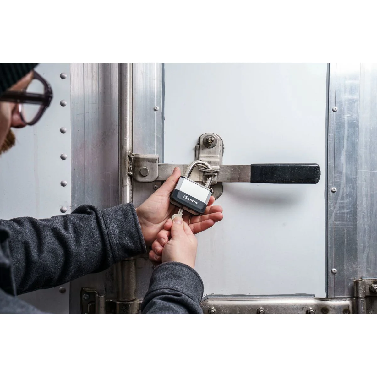 Master Lock Elite™ Heavy Duty Lock with Hardened Boron Steel Shackle, 2-5/8 in. wide, 1-1/2 in. Shackle - Image 6